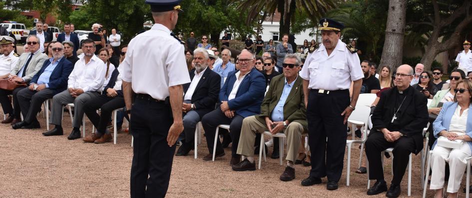 acto por el día de la policía 