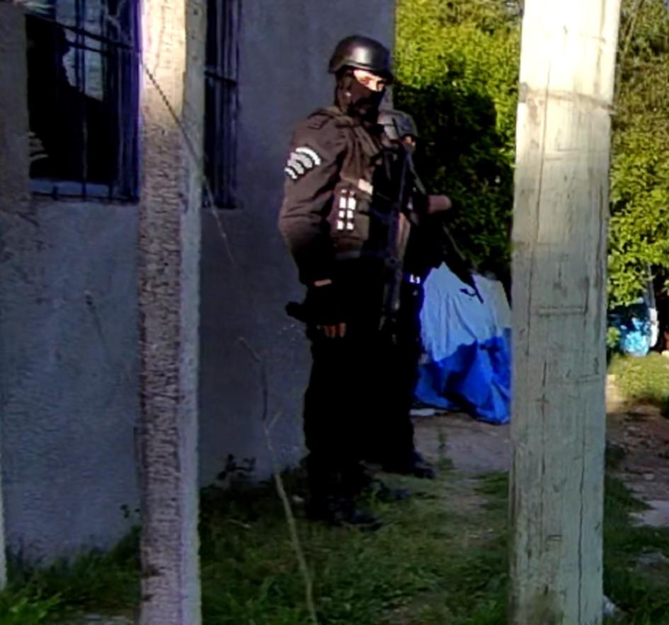 Policias de GRT en allanamiento Policias de GRT en allanamiento