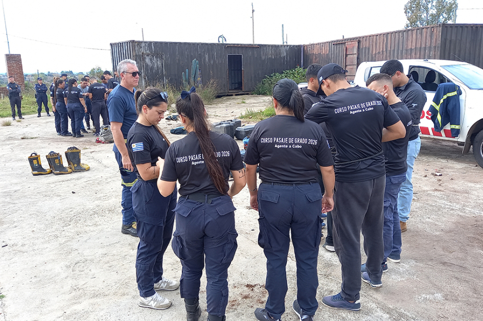 Alumnos e Instructores del Curso de Pasaje de Grado 2026 Alumnos e Instructores del Curso de Pasaje de Grado 2026