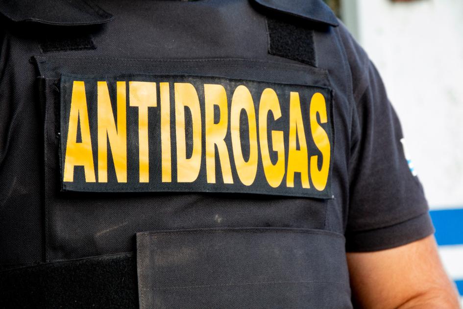 Policía de la Brigada Antidrgoas durante un operativo Policía de la Brigada Antidrgoas durante un operativo