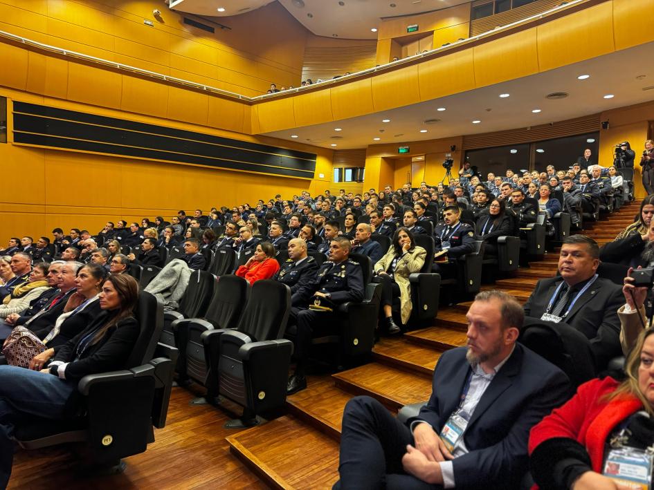 Asistentes al congreso Asistentes al congreso