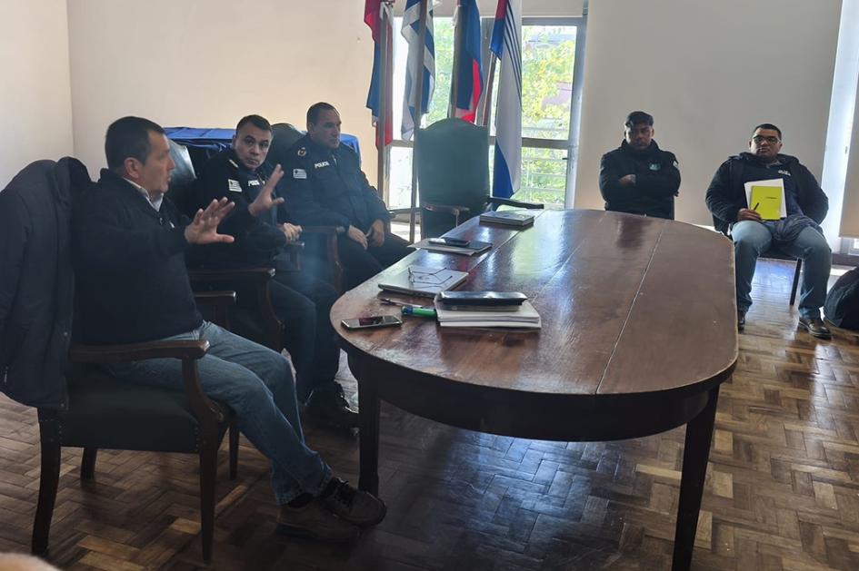 Autoridades reunidas en Bella Unión. Autoridades reunidas en Bella Unión.