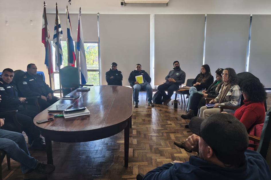 Autoridades reunidas en Municipio de Bella Unión. Autoridades reunidas en Municipio de Bella Unión.