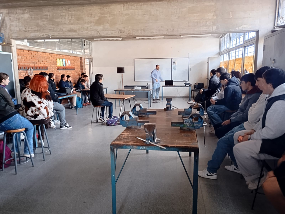 Charla en UTU