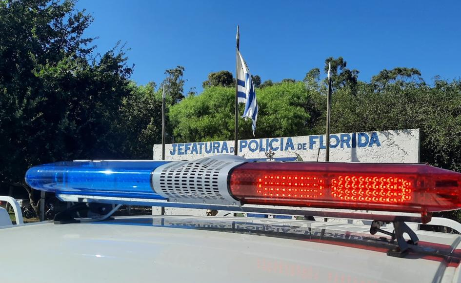 Barral de móvil policial - Jefatura de Policía Florida