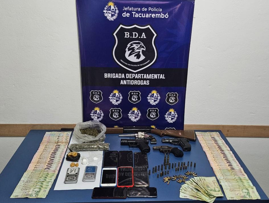 Efectos, sustancia y dinero incautados Efectos, sustancia y dinero incautados