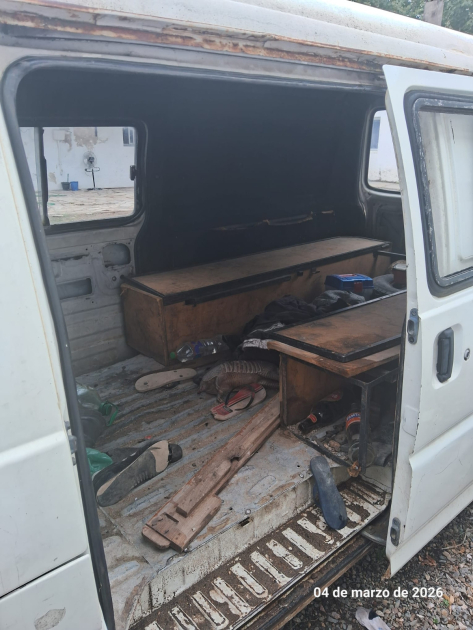 Camioneta intervenida frontal por Seccional 2da