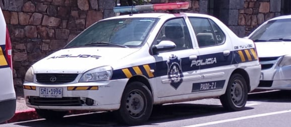 Mujer condenado por violación de domicilio y hurto agravado móvil policial