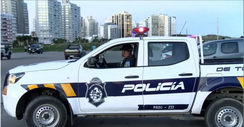 Movil PADO II Movil policial