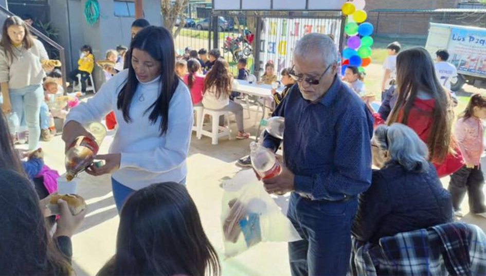 Celebración “Día de la Niñez” Merendero La Amarilla Celebración “Día de la Niñez” Merendero La Amarilla