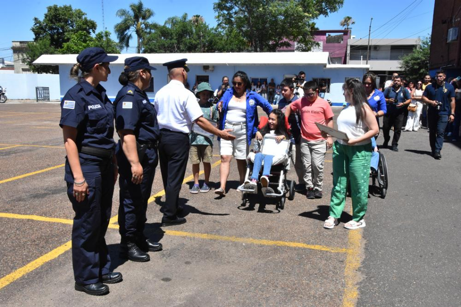 Conmemoración del 196.º Aniversario de la Policía Nacional
