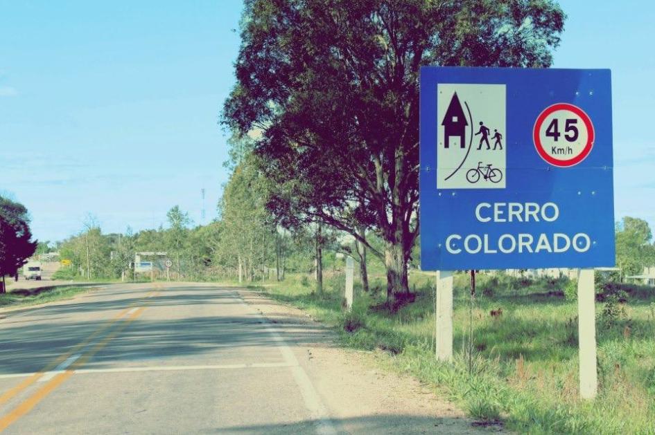 Cartel Carretero Cerro Colorado Cartel Carretero Cerro Colorado