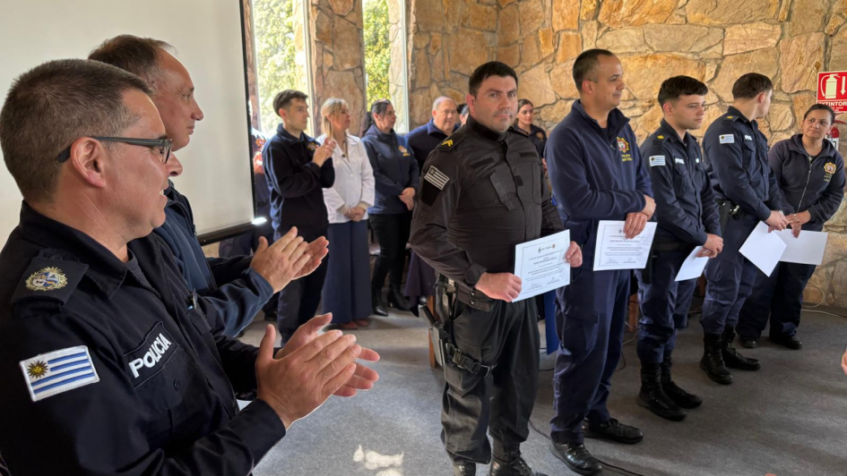 Policías certificados 