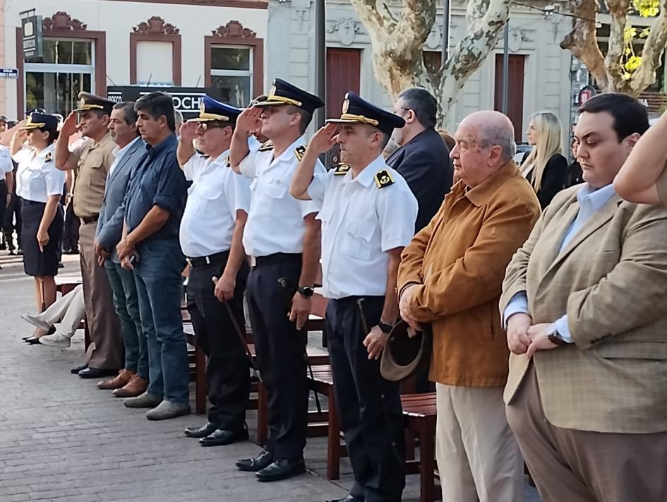 Comando de Jefatura de Policía de Lavalleja 2025 junto al Intendente de Lavalleja y presidente de la Comando de Jefatura de Policía de Lavalleja 2025 junto al Intendente de Lavalleja y presidente de la