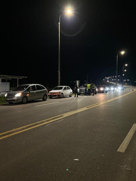 Control policial nocturno en ruta Control policial nocturno en ruta