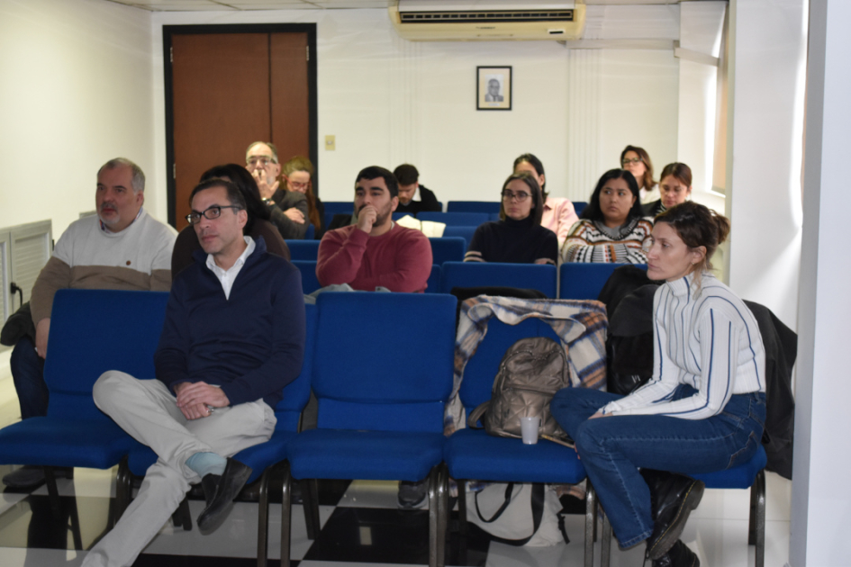 Personas en un auditorio