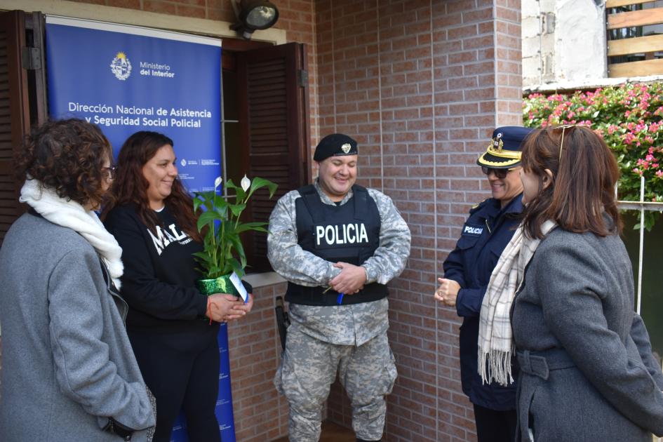 Nueva solución habitacional a un funcionario policial Nueva solución habitacional a un funcionario policial