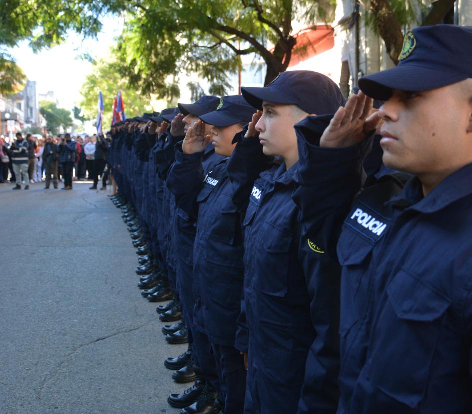 Egresaron 49 alumnos de la escuela de Formación Policial de Paysandú