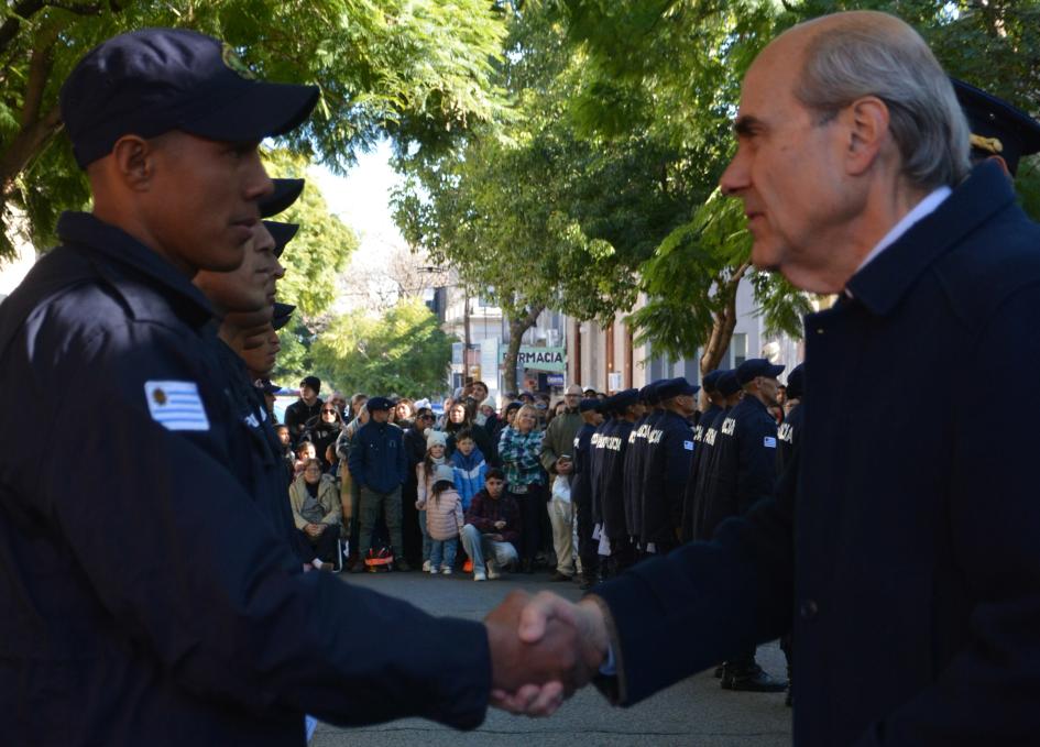 Egresaron 49 alumnos de la escuela de Formación Policial de Paysandú