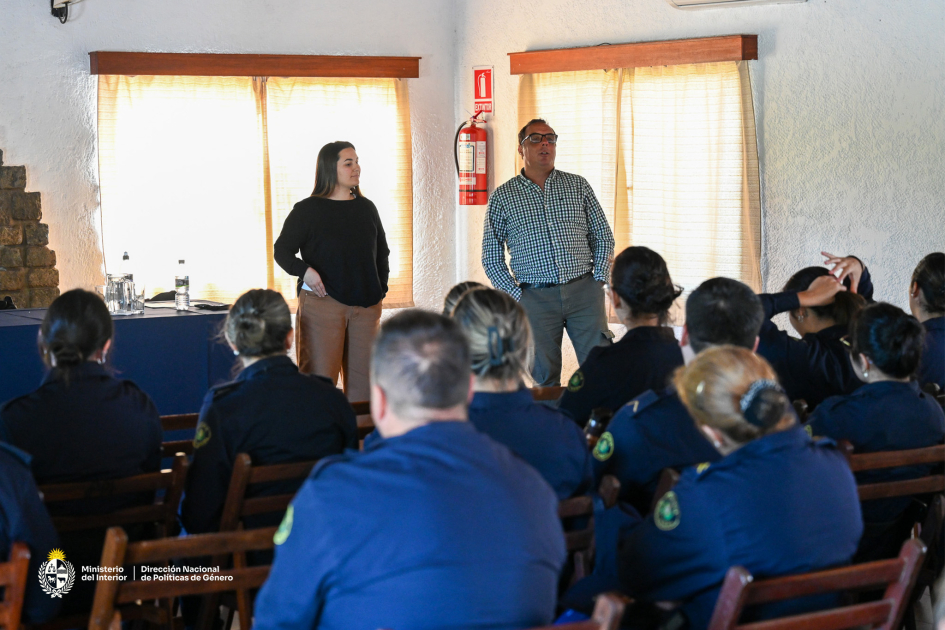 Taller “Actualización en Procedimiento Policial ante Situaciones de Violencia Sexual hacia VSHNNA"