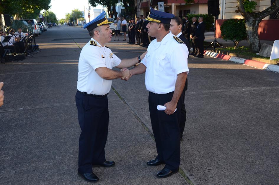 Entrega Premio Jefe de Policía a Comisario Mayor José Ramirez. Entrega Premio Jefe de Policía a Comisario Mayor José Ramirez.