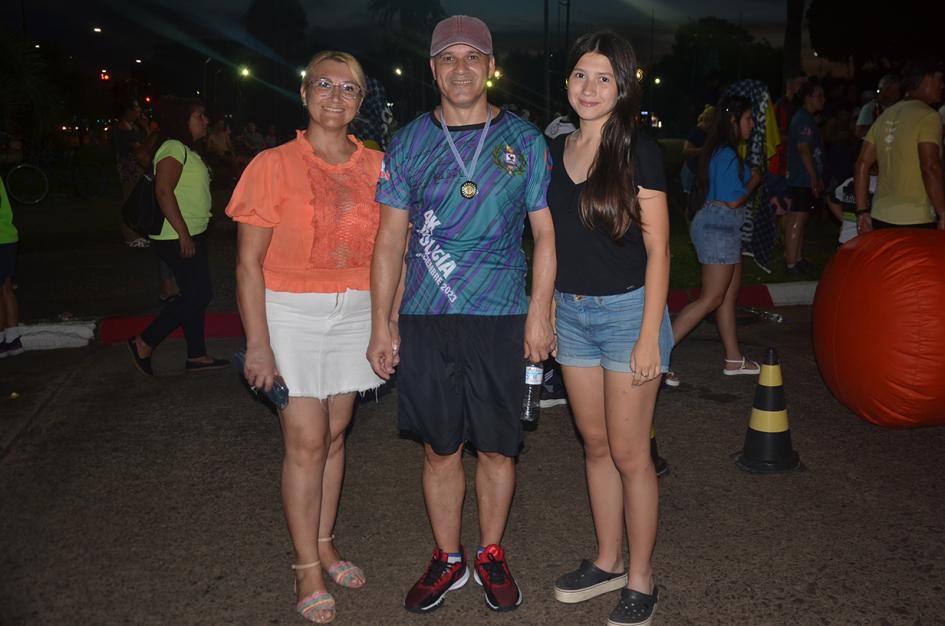 Competidor con esposa e hija
