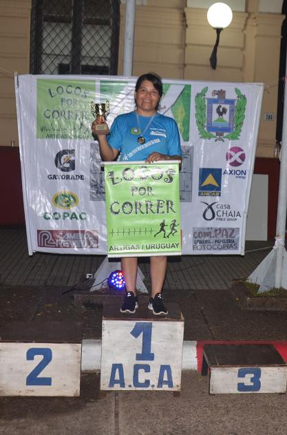 Competidora con premio