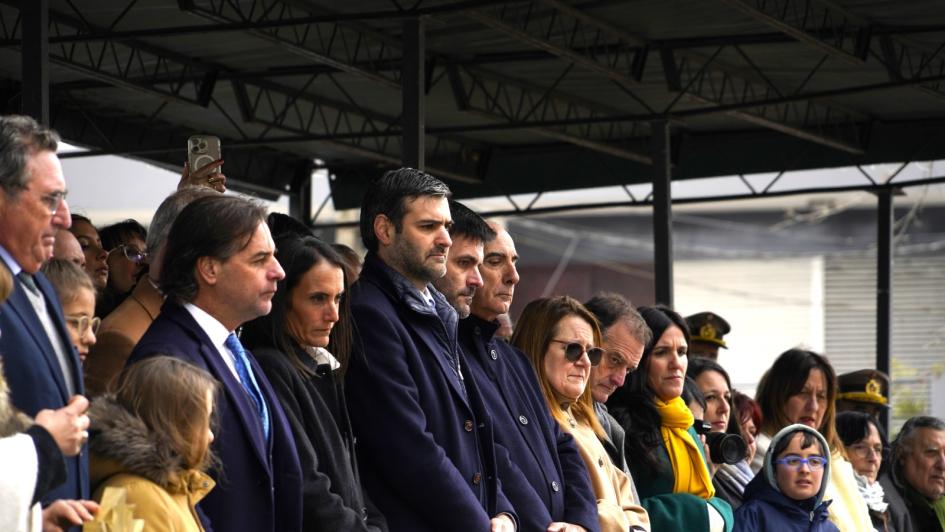 Presidente de la República y Ministro del Interior en desfile por la Independencia. Presidente de la República y Ministro del Interior en desfile por la Independencia.