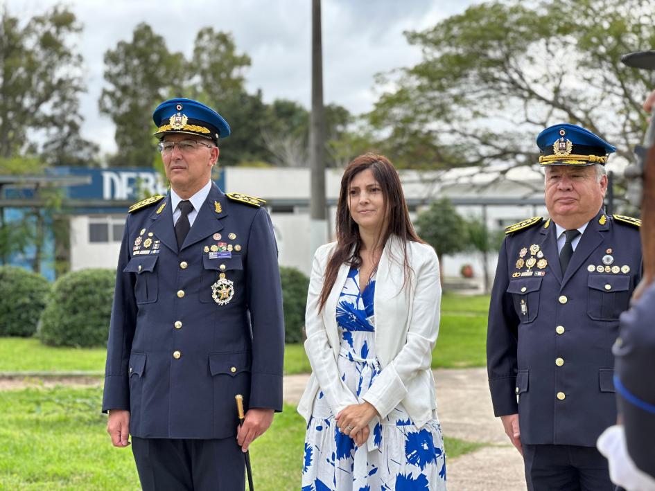 Directora General arribando al evento.