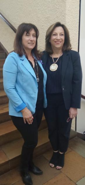 Dra. Ana María Martínez y Sra. Monica Bottero Dra. Ana María Martínez y Sra. Monica Bottero