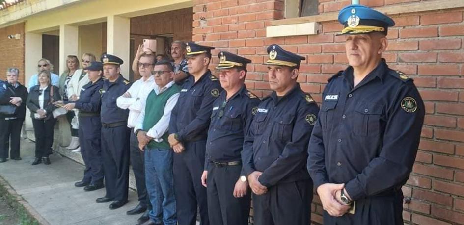 Encargado de Despacho Comisario General Eduardo Lima con Señores Oficiales Superiores Encargado de Despacho Comisario General Eduardo Lima con Señores Oficiales Superiores