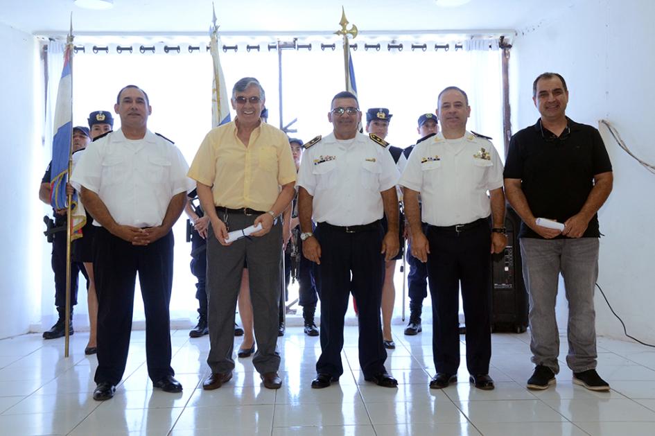 Entrega de reconocimientos a Instituciones amigas. Entrega de reconocimientos a Instituciones amigas.