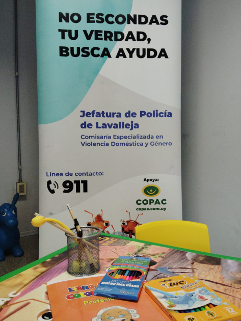 Entrega de rincones infantiles por parte de COPAC a la Jefatura de Policía de Lavalleja Entrega de rincones infantiles por parte de COPAC a la Jefatura de Policía de Lavalleja