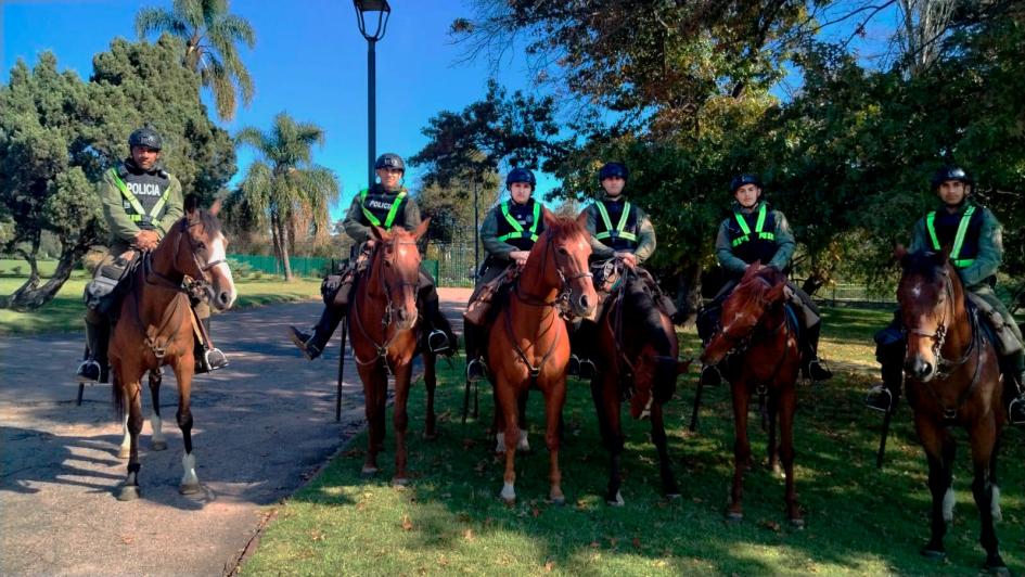 Equipos hipo durante la Semana Criolla Equipos hipo durante la Semana Criolla