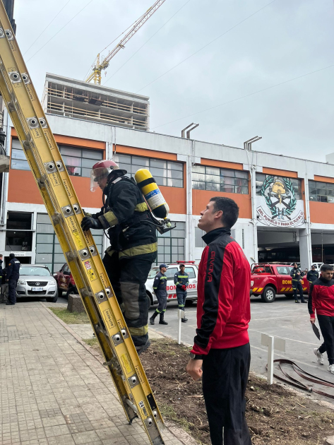 Competencias bomberiles Escalera