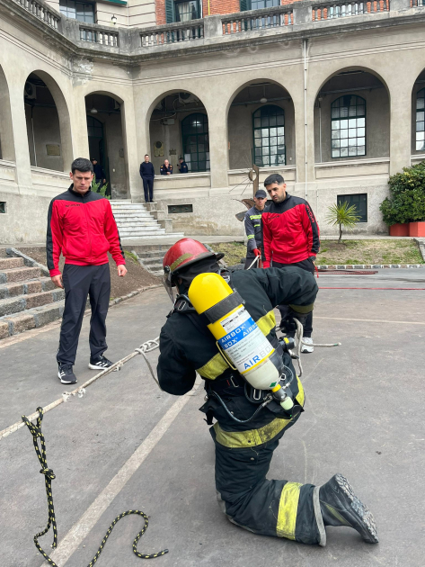 Competencias bomberiles Estación de nudos