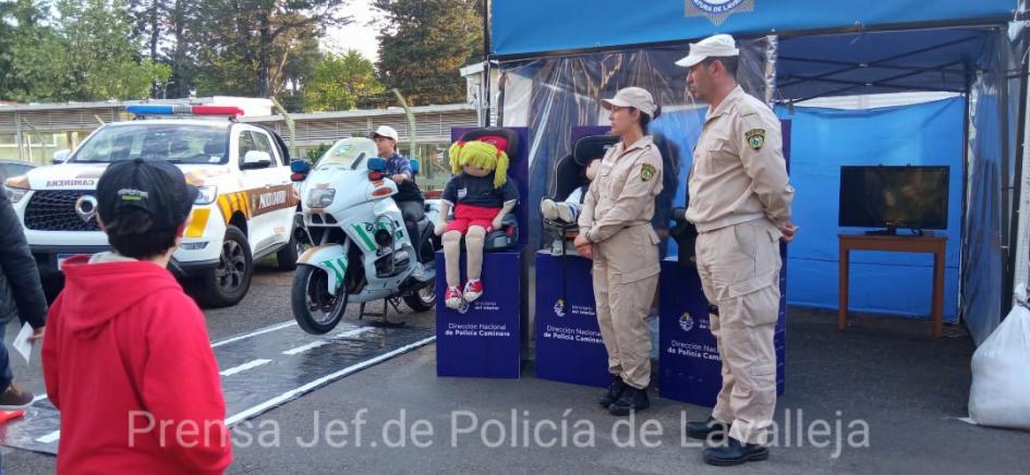 Exposición de Policía Caminera