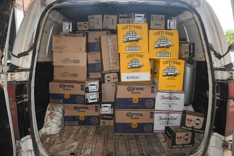 Mercadería de contrabando incautada Mercadería de contrabando incautada