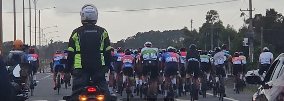 Trabajo de Policía Caminera en la Vuelta Ciclista Trabajo de Policía Caminera en la Vuelta Ciclista