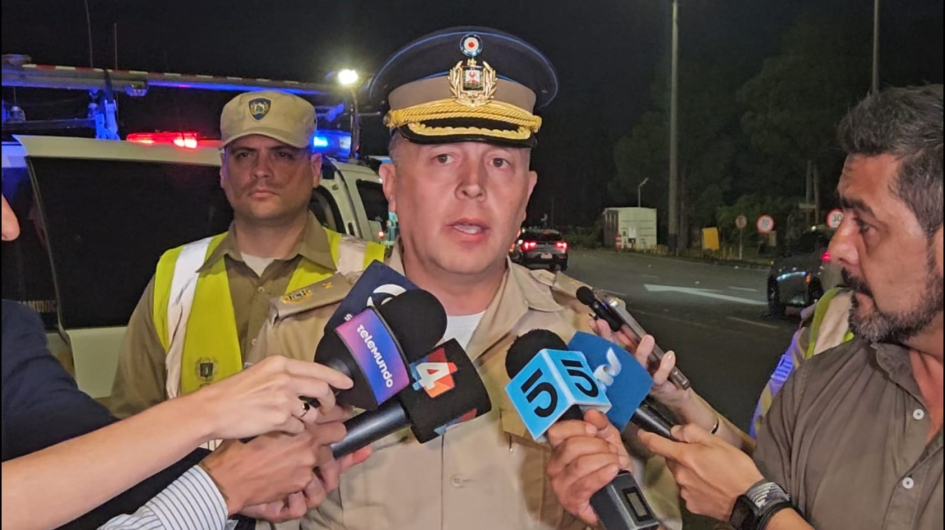 Director Nacional de Policía Caminera, Comisario Mayor Luis Calzada Dodera, en rueda de prensa