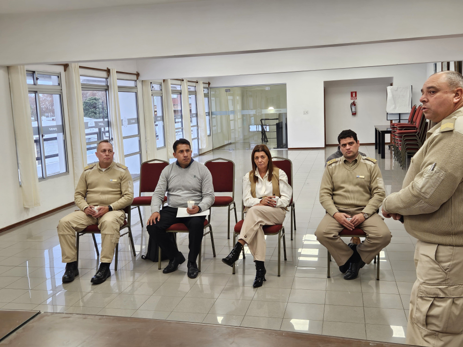 Autoridades de Policía Caminera, viceministro de Seguridad Ciudadana de Bolivia y FGR