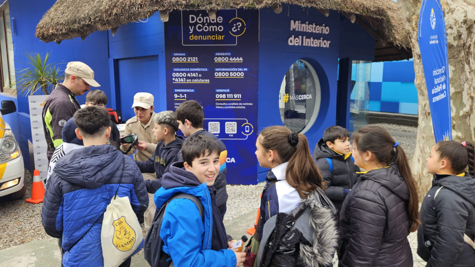 La Dirección Nacional de Policía Caminera integró el stand del Ministerio del Interior La Dirección Nacional de Policía Caminera integró el stand del Ministerio del Interior