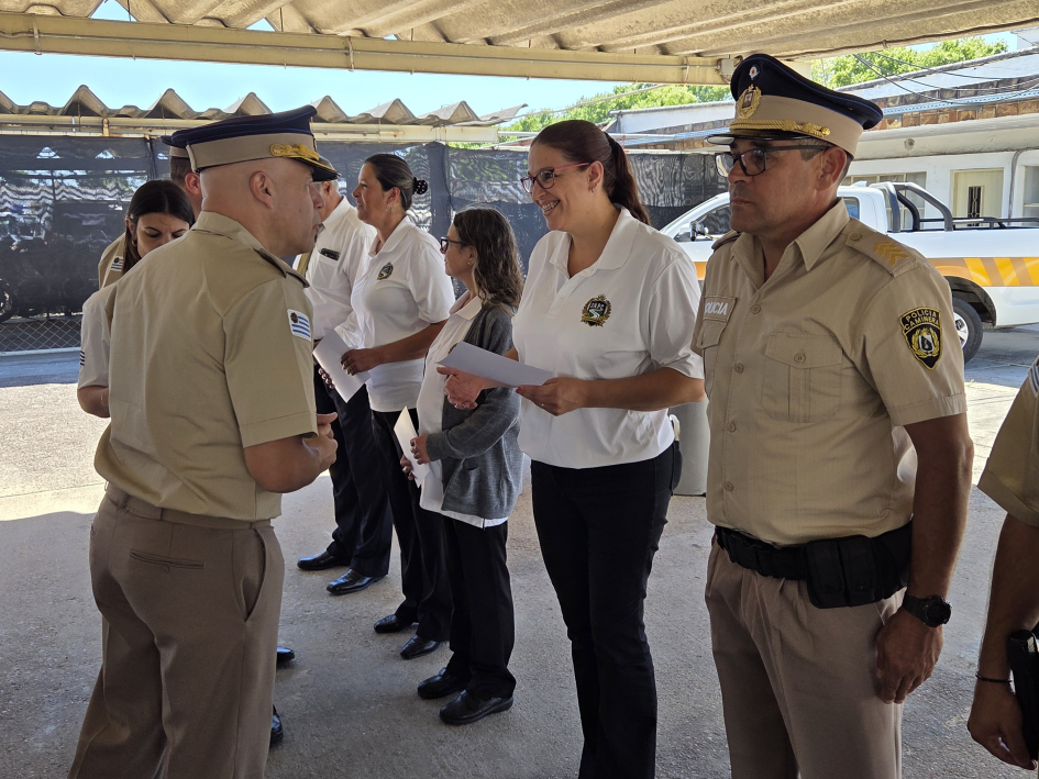 Entrega de Menciones Especiales