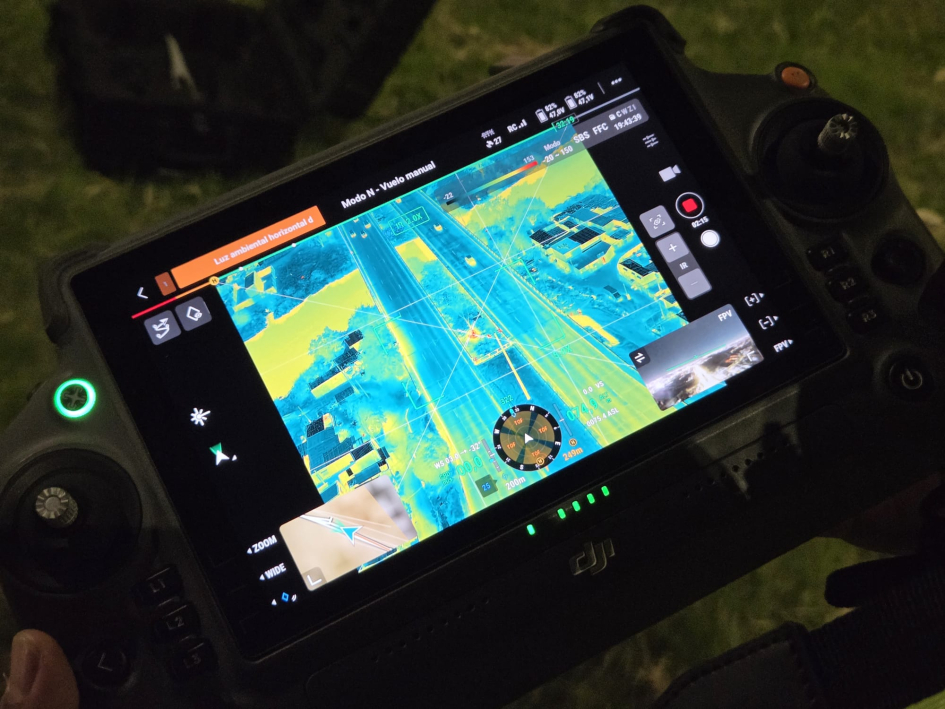 Control del dron con visión nocturna activada
