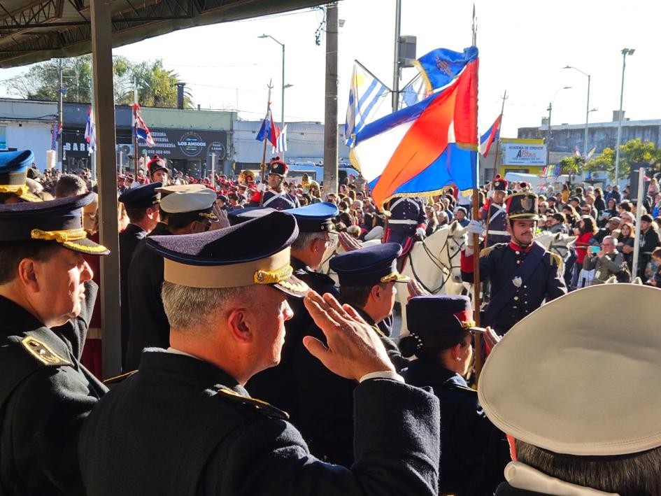 Crio. Mayor Luis Calzada, director de la Dirección Nacional de Policía Caminera, durante el desfile