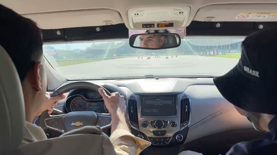 Circuito de conducción preventiva policial, donde el oficial de Uruguay realizó el mejor tiempo Circuito de conducción preventiva policial, donde el oficial de Uruguay realizó el mejor tiempo