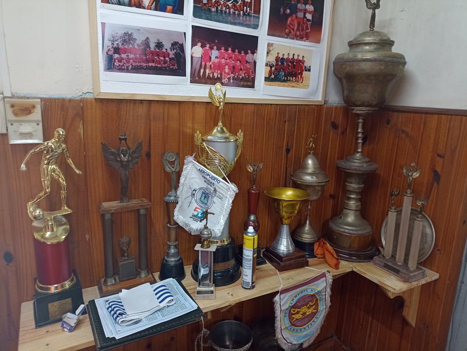 Foto trofeos en exposición