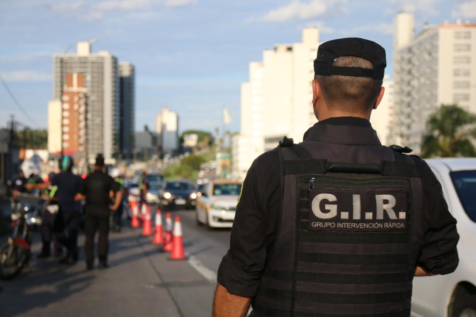 Efectivos del GIR en el operativo Efectivos del GIR en el operativo