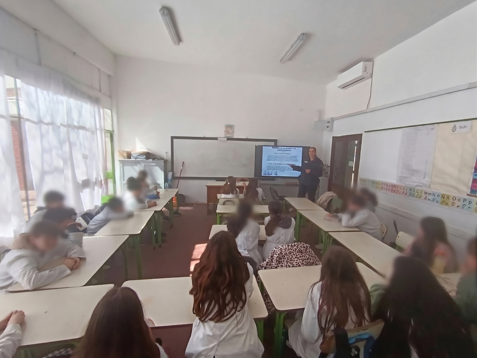 Charlas PCOP a niños de la Escuela 27 Alumnos Escuela 27 durante charla PCOP