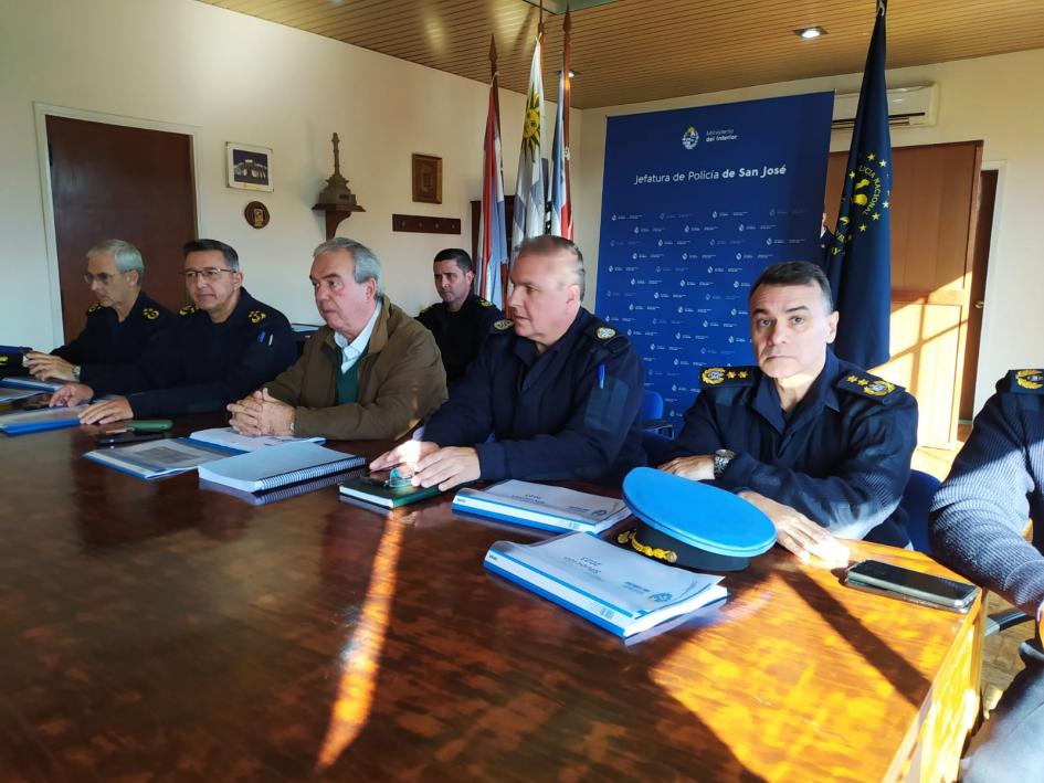 Presentaron datos delictuales Ministro del Interior reunido con autoridades de la Policía de San José